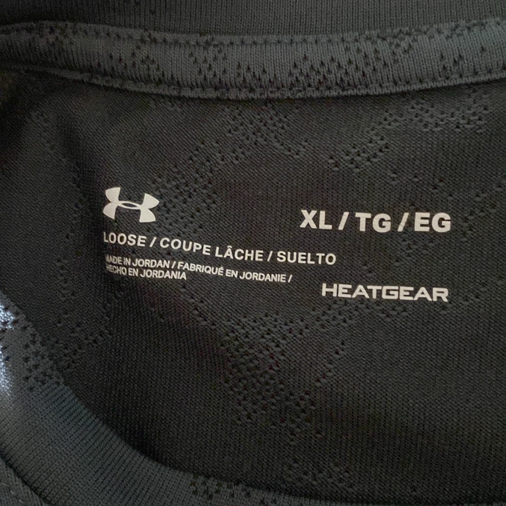 Under Armour Patterned Tee - Picture 5 of 6